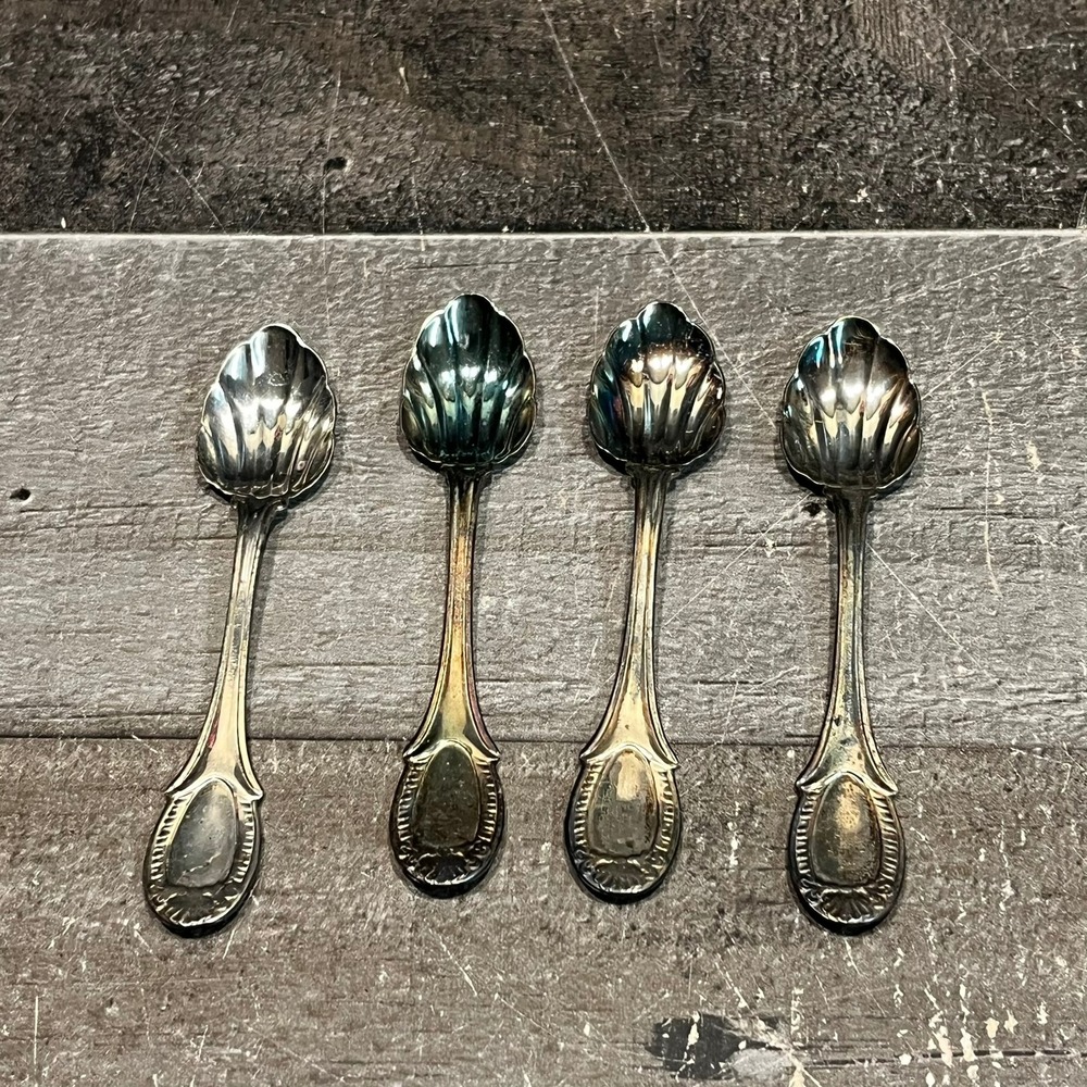 Bellini Brazil Silver Plated Scallop Shell Salt Spoons Set of 4 Vintage Patina